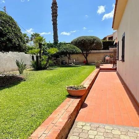 Casa Lialara Mare Apartment